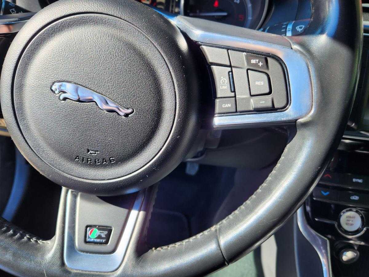 jaguar-xe-2015-diesel-1999cc