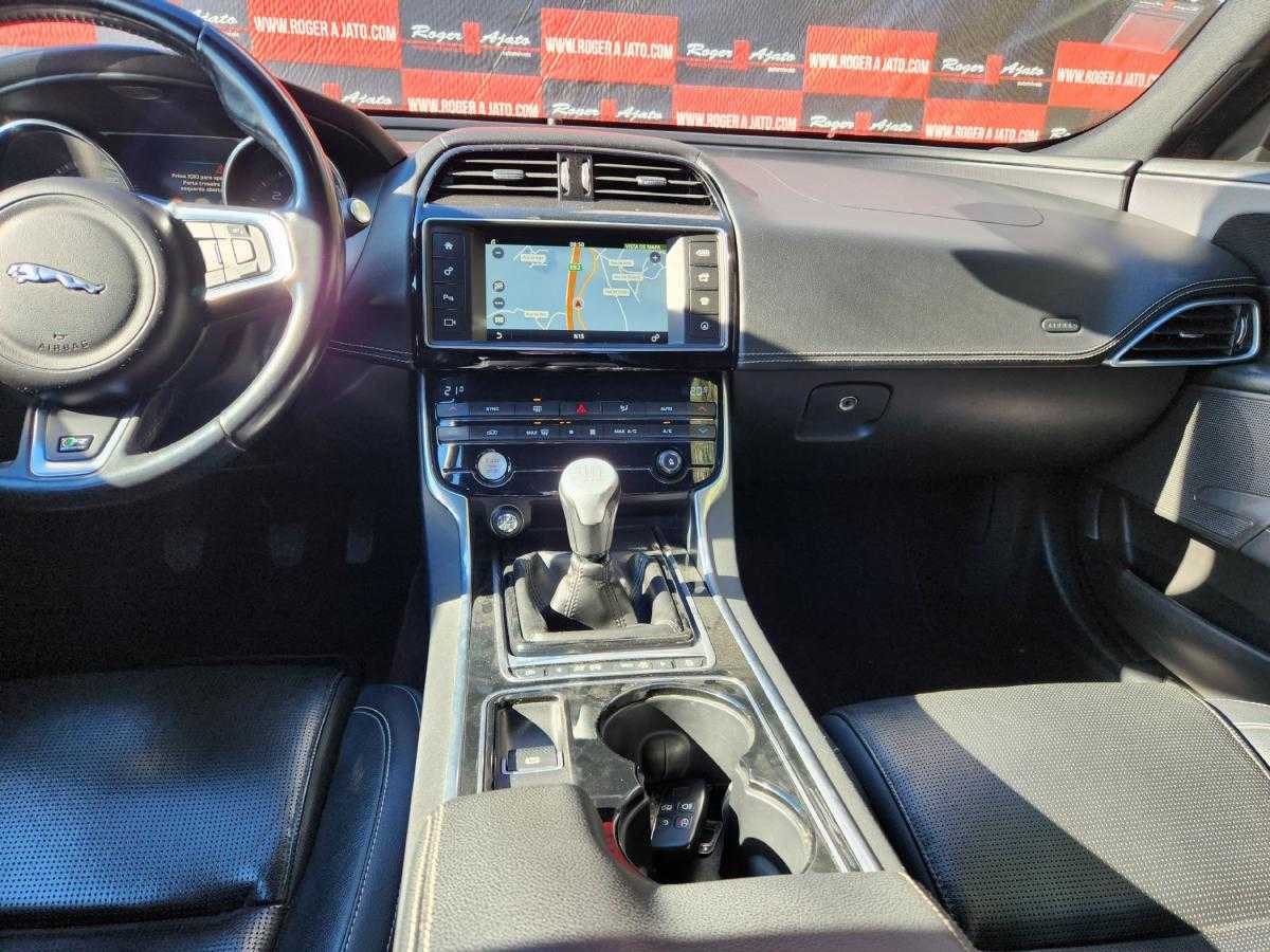 jaguar-xe-2015-diesel-1999cc
