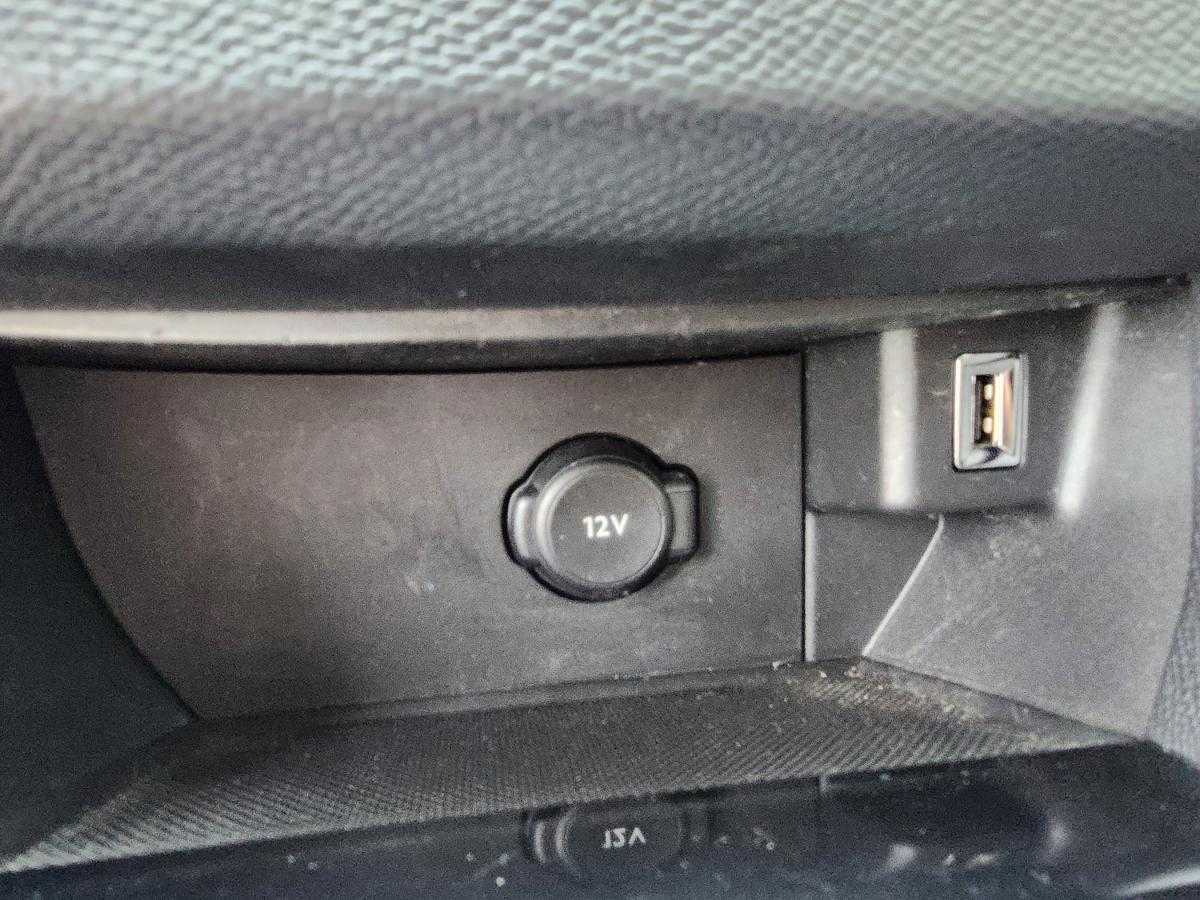 peugeot-308-2019-diesel-1499cc