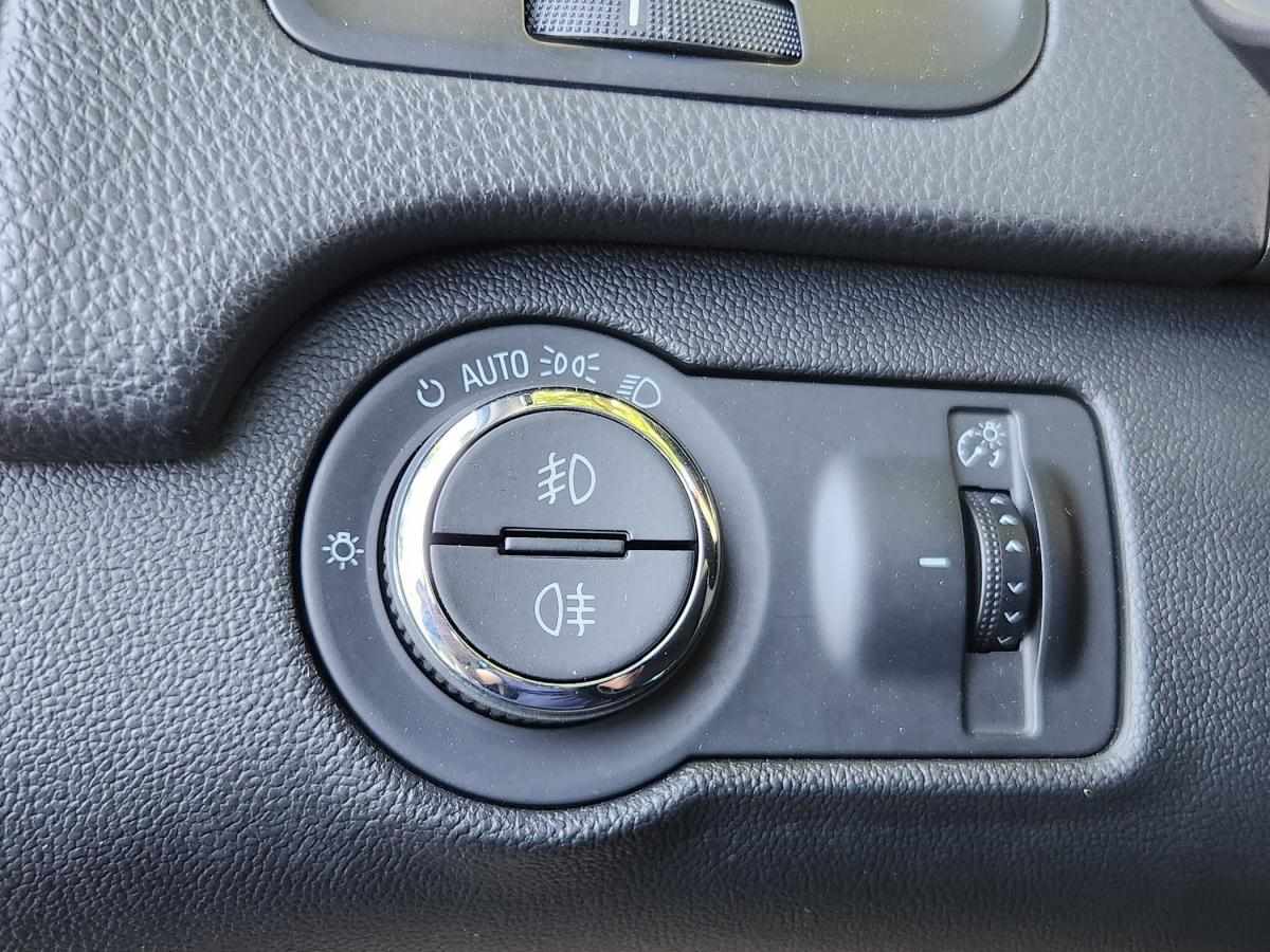 opel-insignia-sports-tourer-2014-diesel-1956cc