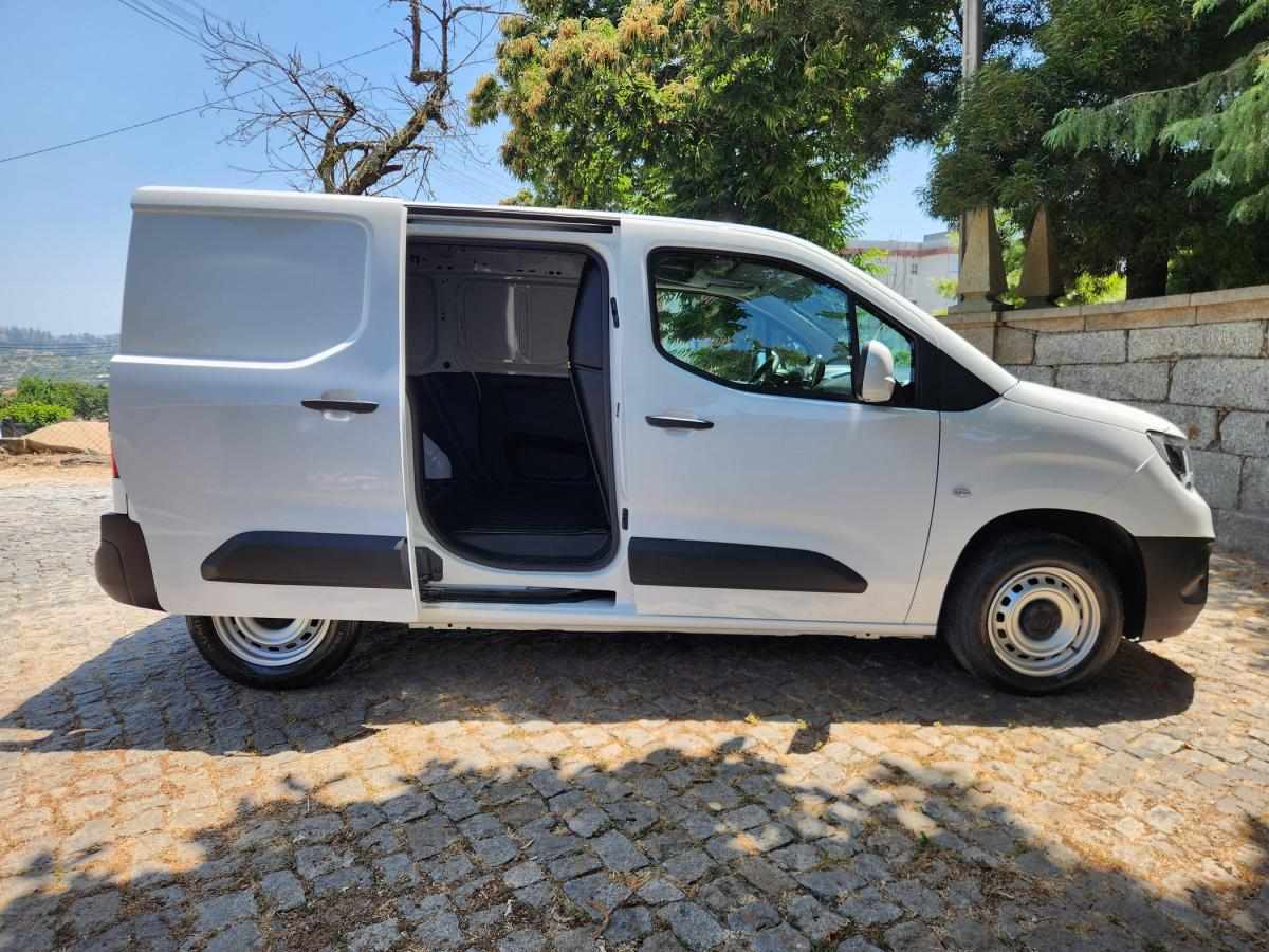 opel-combo-2021-diesel-1499cc