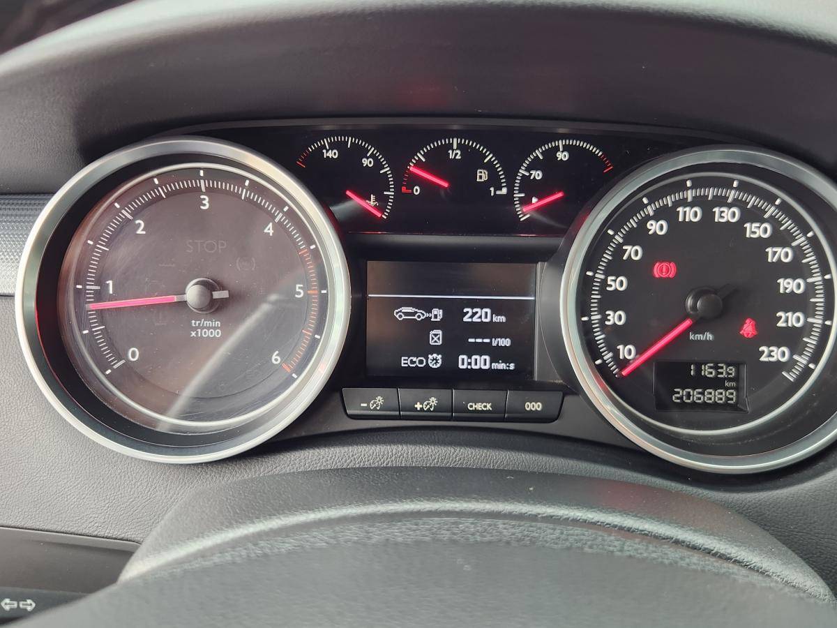 peugeot-508-2015-diesel-1997cc