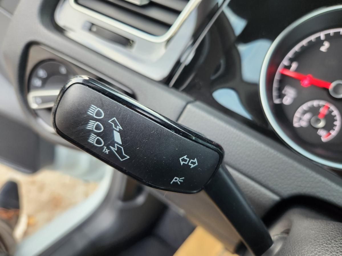 volkswagen-golf-2013-diesel-1968cc