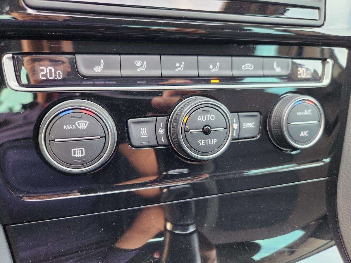 volkswagen-golf-2013-diesel-1968cc