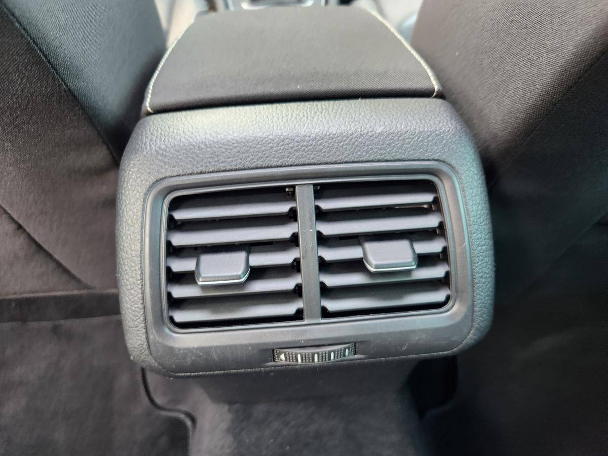 volkswagen-golf-2013-diesel-1968cc