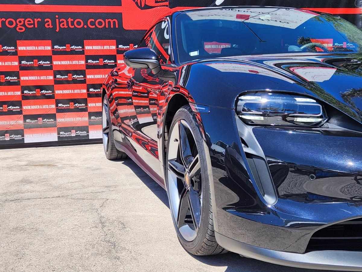 porsche-taycan-2021-eletrico-500cc