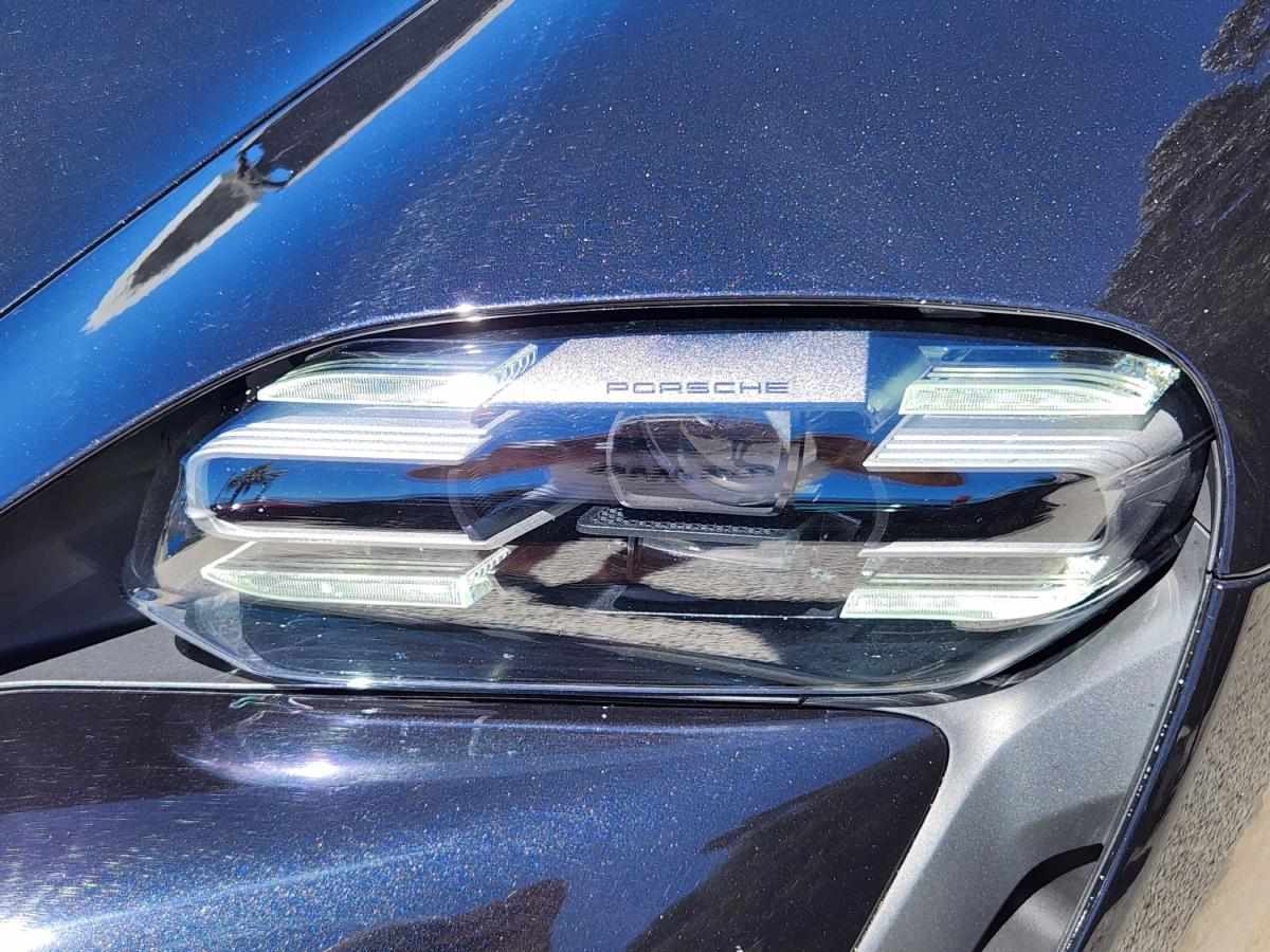 porsche-taycan-2021-eletrico-500cc