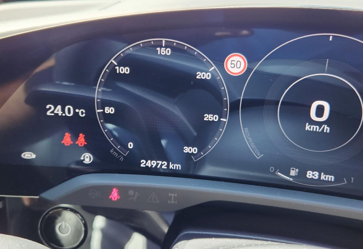 porsche-taycan-2021-eletrico-500cc