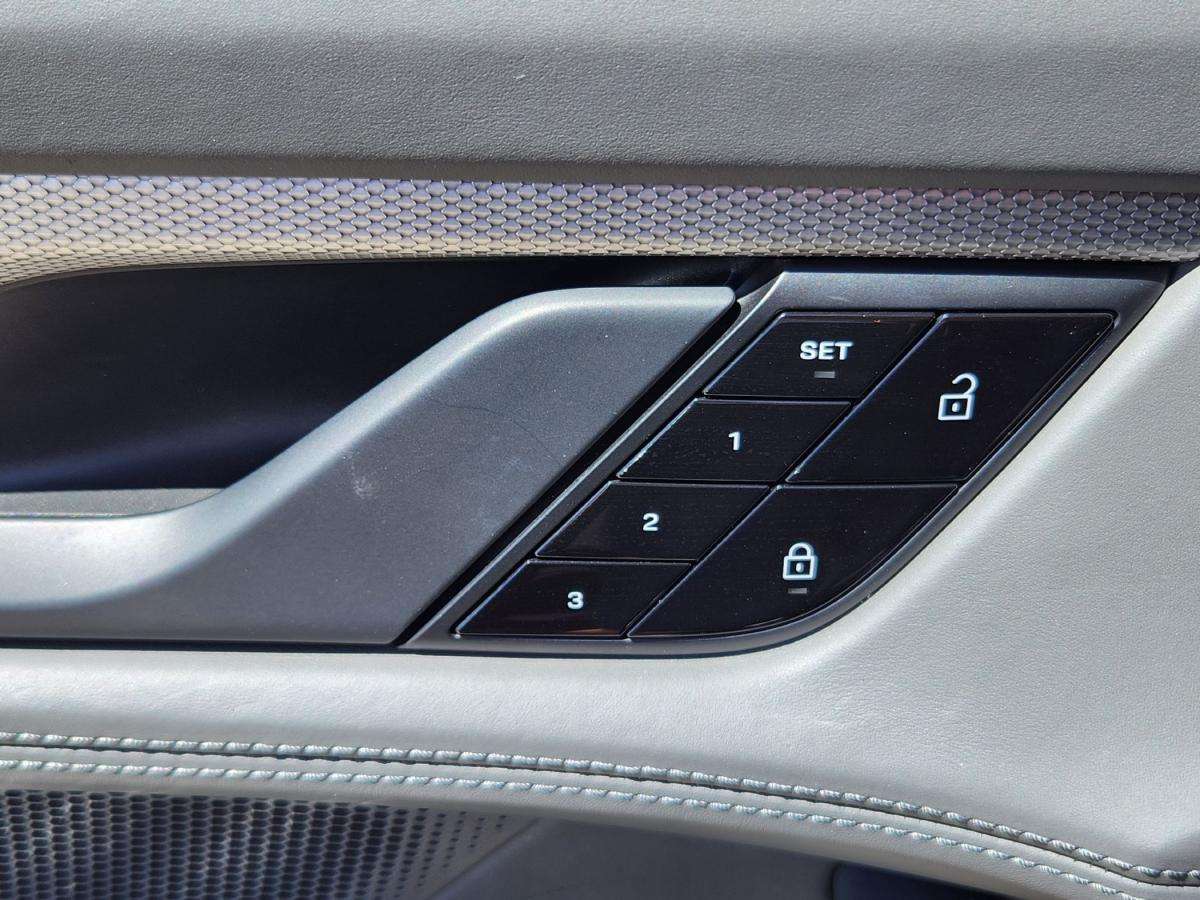 porsche-taycan-2021-eletrico-500cc