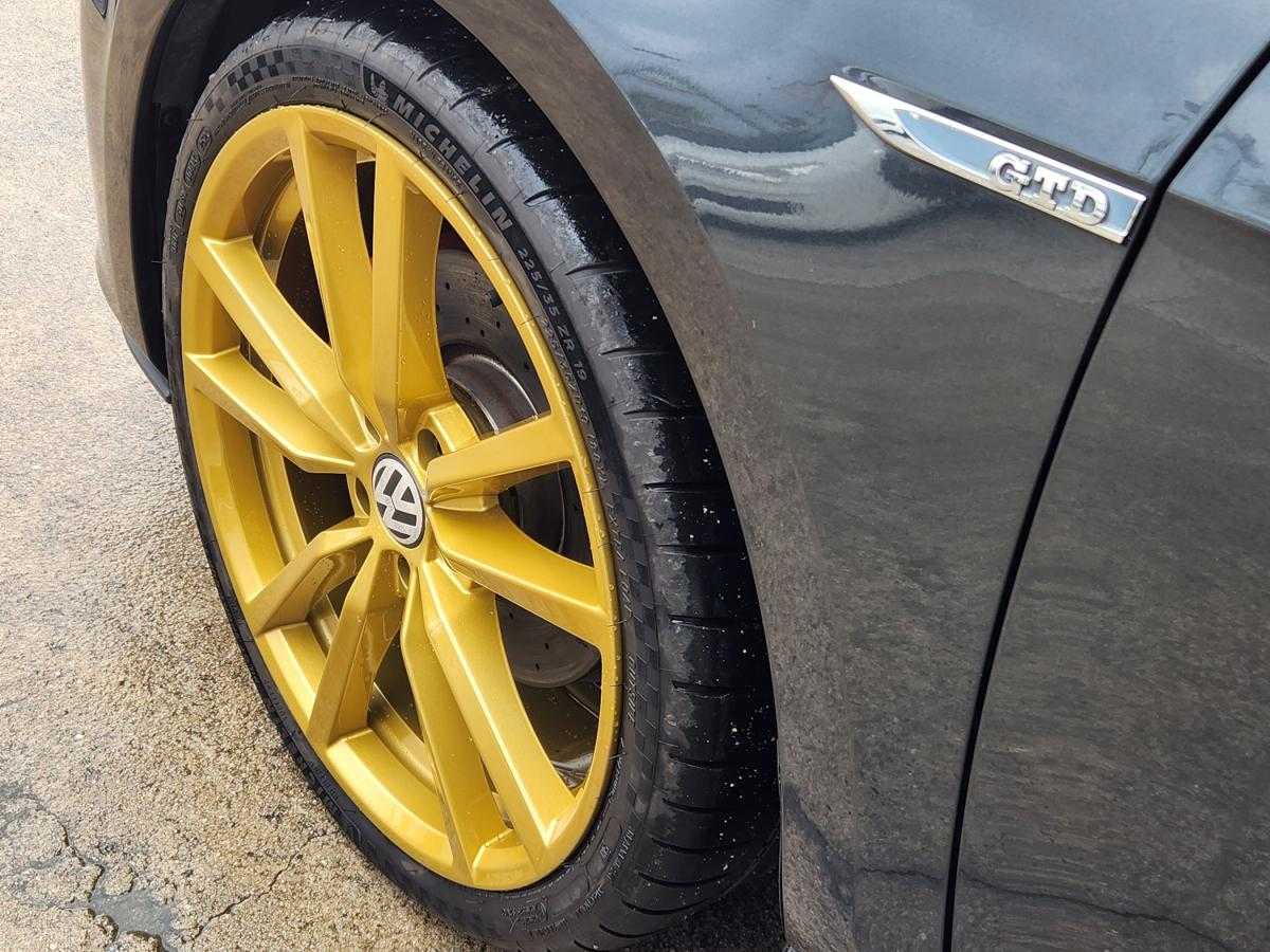 volkswagen-golf-2013-diesel-1968cc