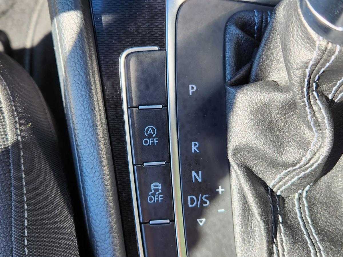 volkswagen-golf-2013-diesel-1968cc