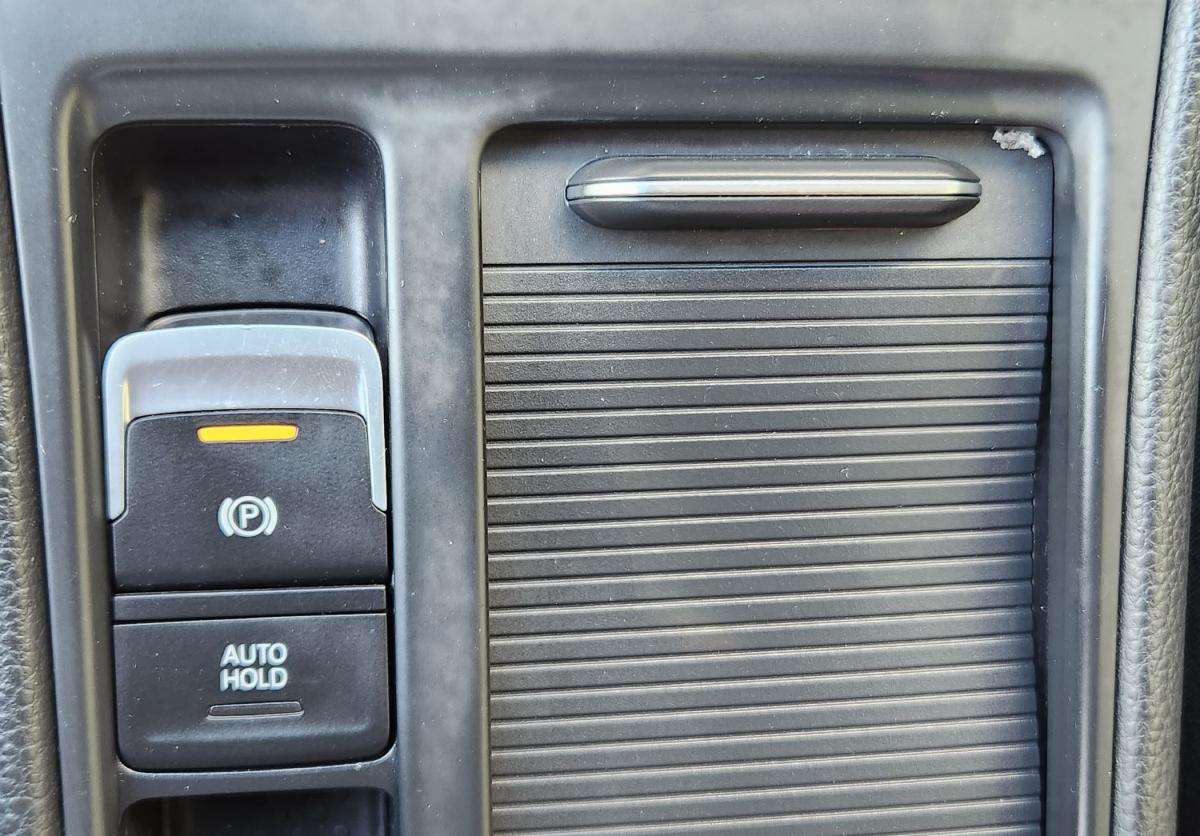 volkswagen-golf-2013-diesel-1968cc