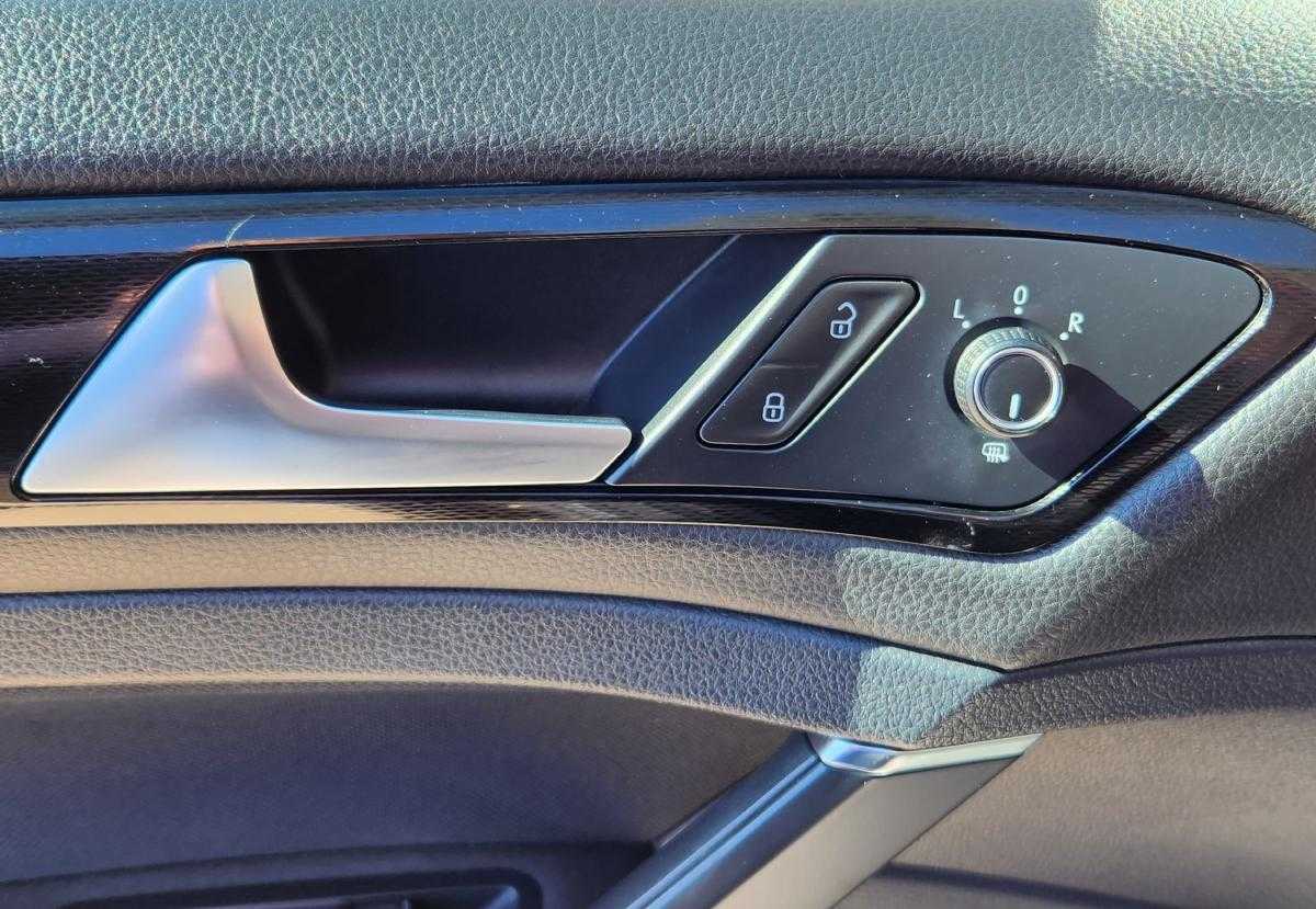 volkswagen-golf-2013-diesel-1968cc