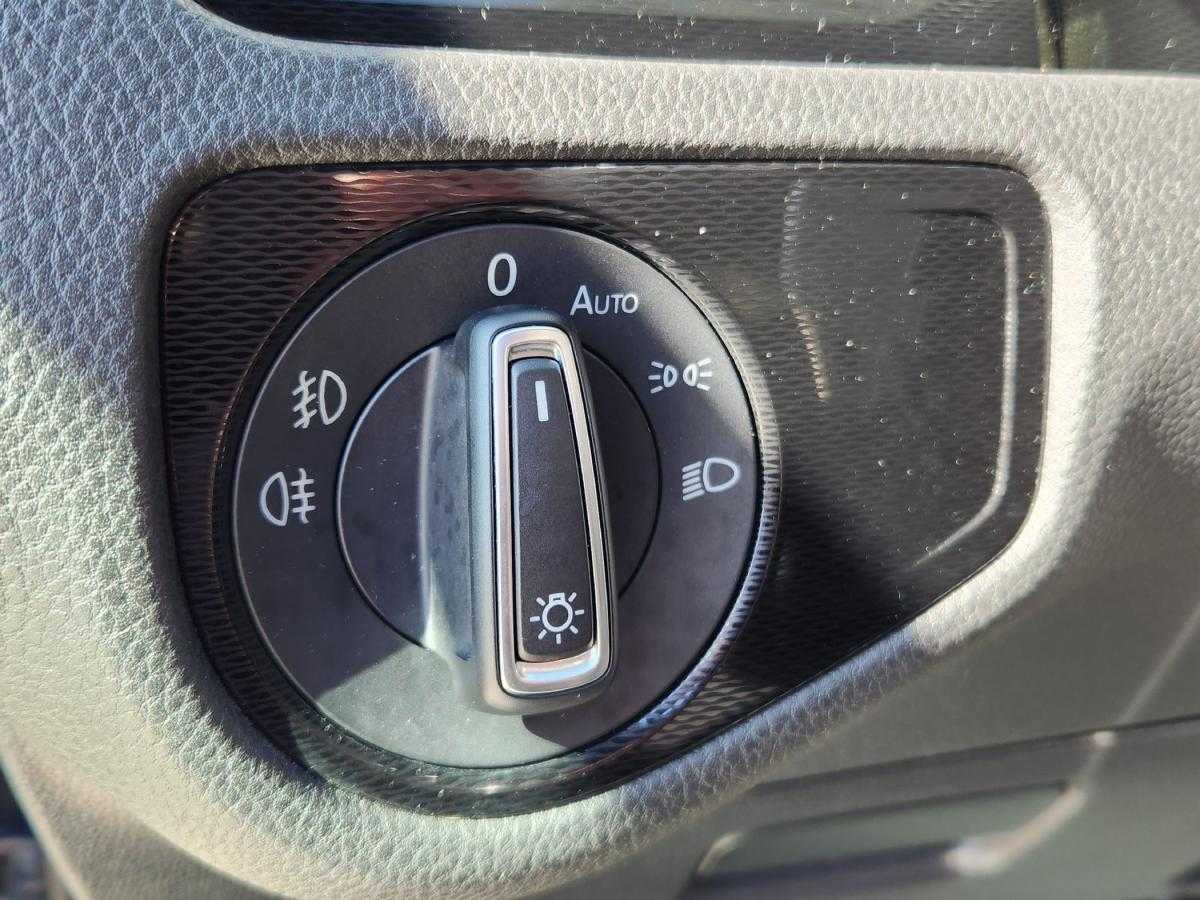 volkswagen-golf-2013-diesel-1968cc