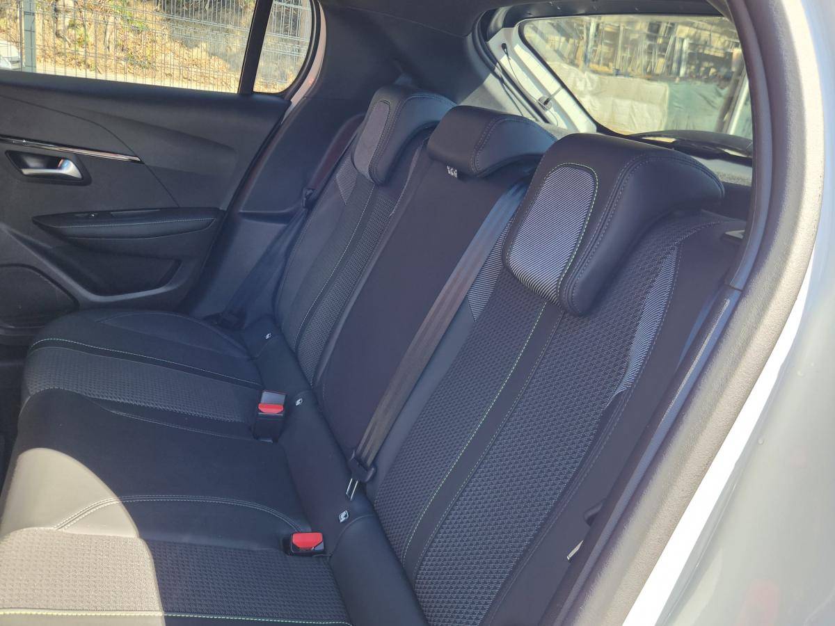 peugeot-208-2022-diesel-1499cc