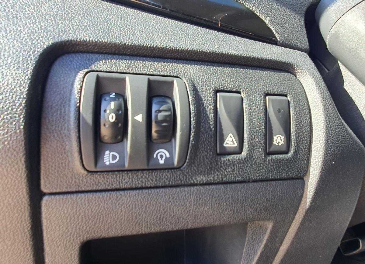 renault-grand-scenic-2013-diesel-1598cc
