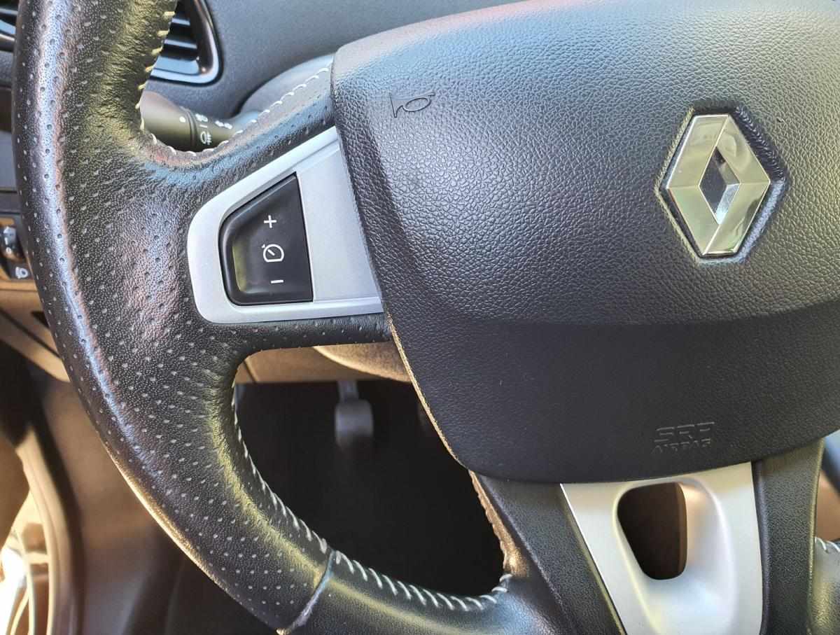 renault-grand-scenic-2013-diesel-1598cc
