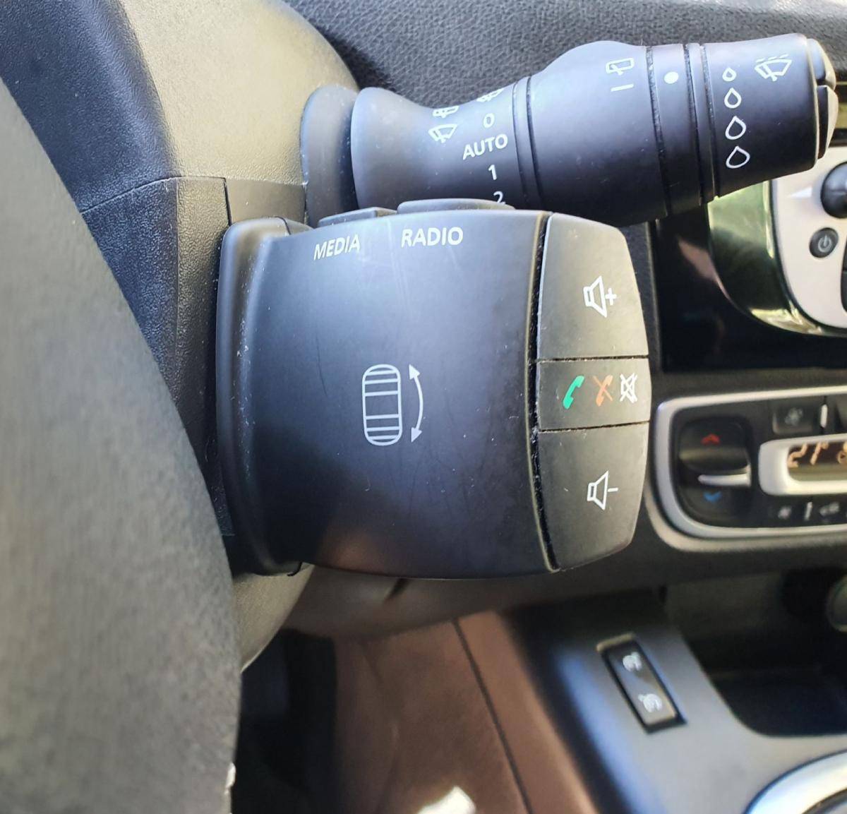 renault-grand-scenic-2013-diesel-1598cc