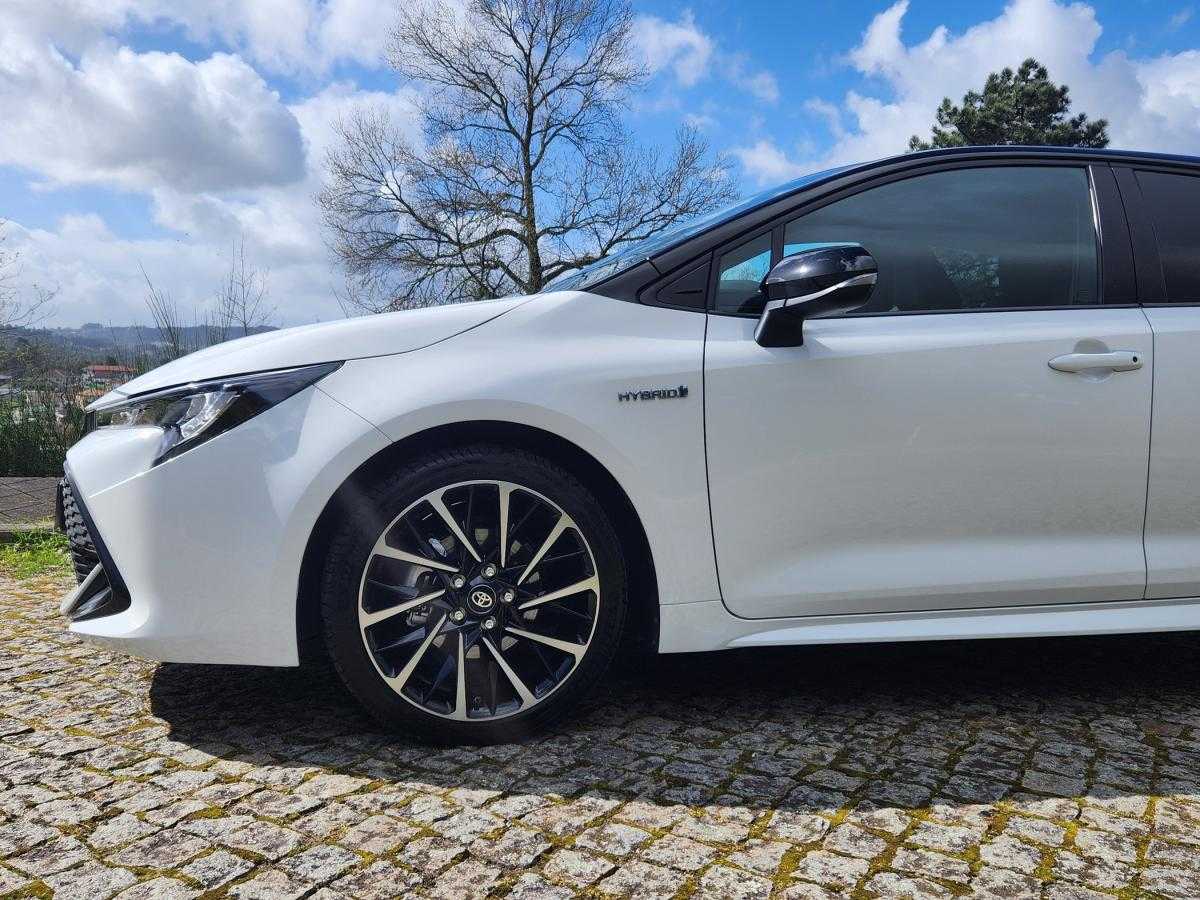 toyota-corolla-2020-hibrido-a-gasolina-1798cc