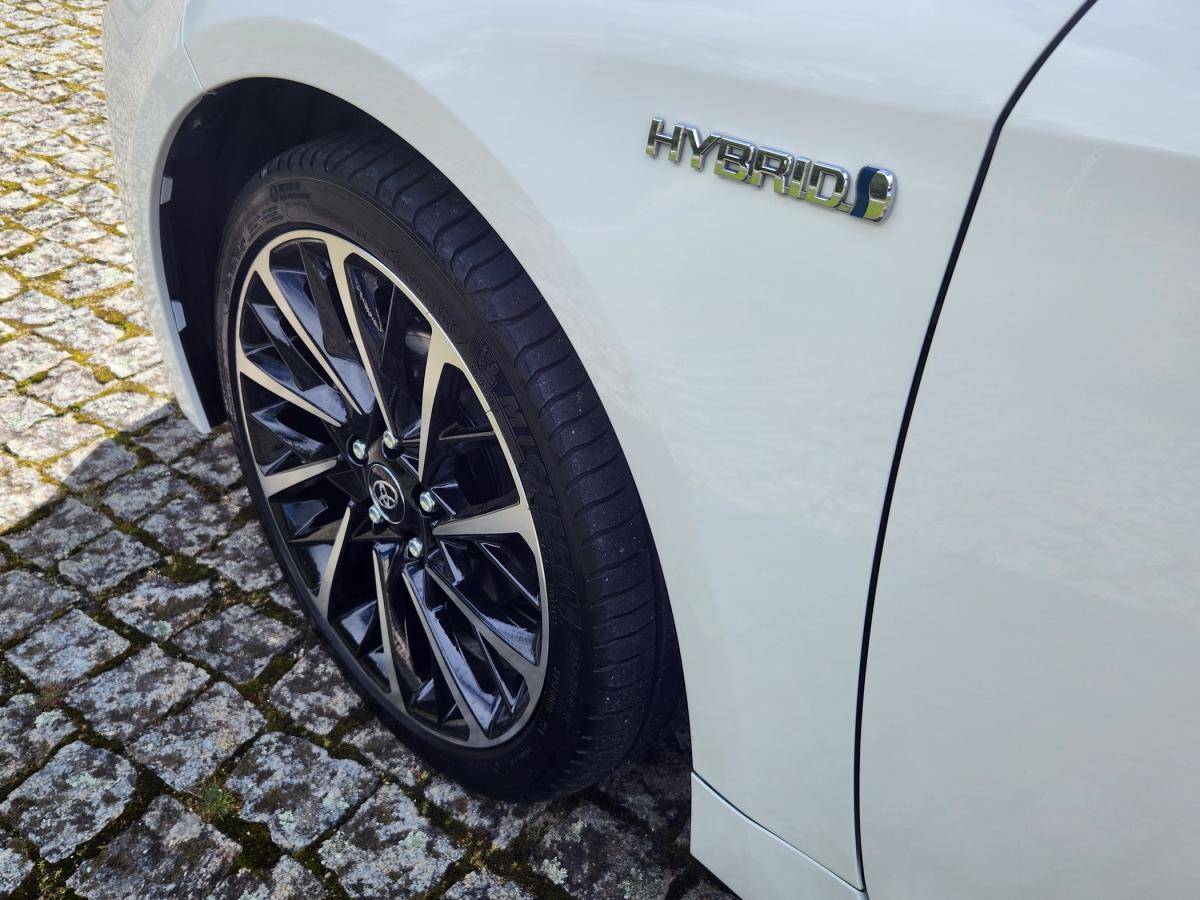 toyota-corolla-2020-hibrido-a-gasolina-1798cc