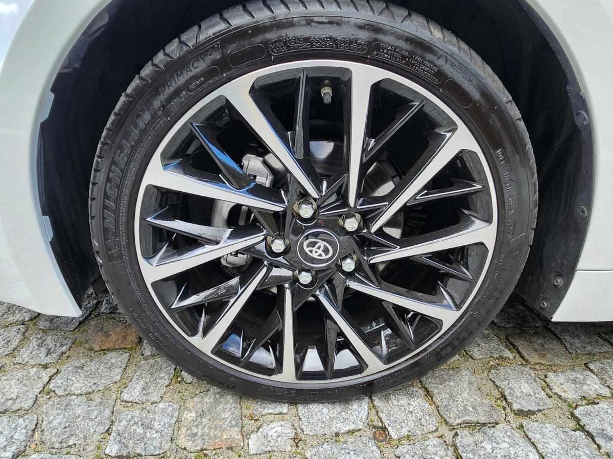 toyota-corolla-2020-hibrido-a-gasolina-1798cc