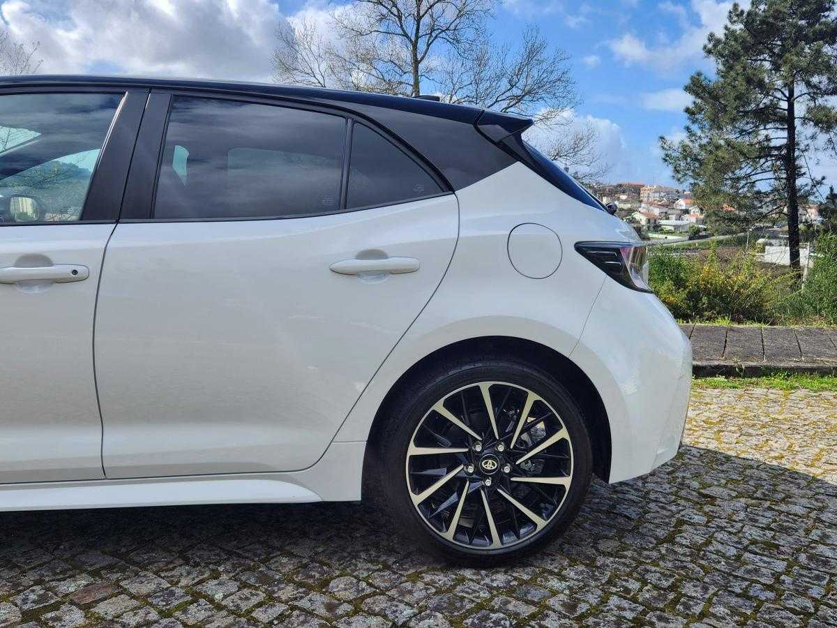 toyota-corolla-2020-hibrido-a-gasolina-1798cc