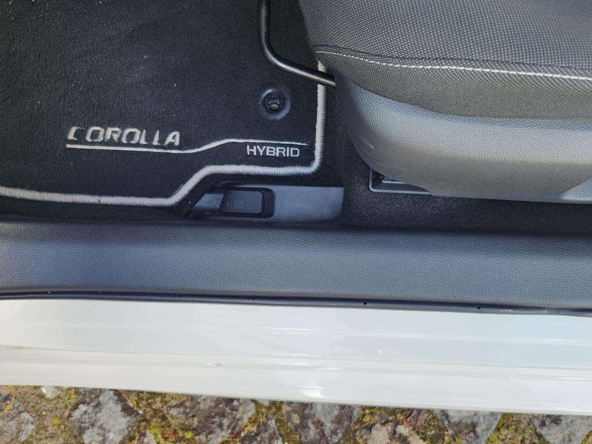 toyota-corolla-2020-hibrido-a-gasolina-1798cc