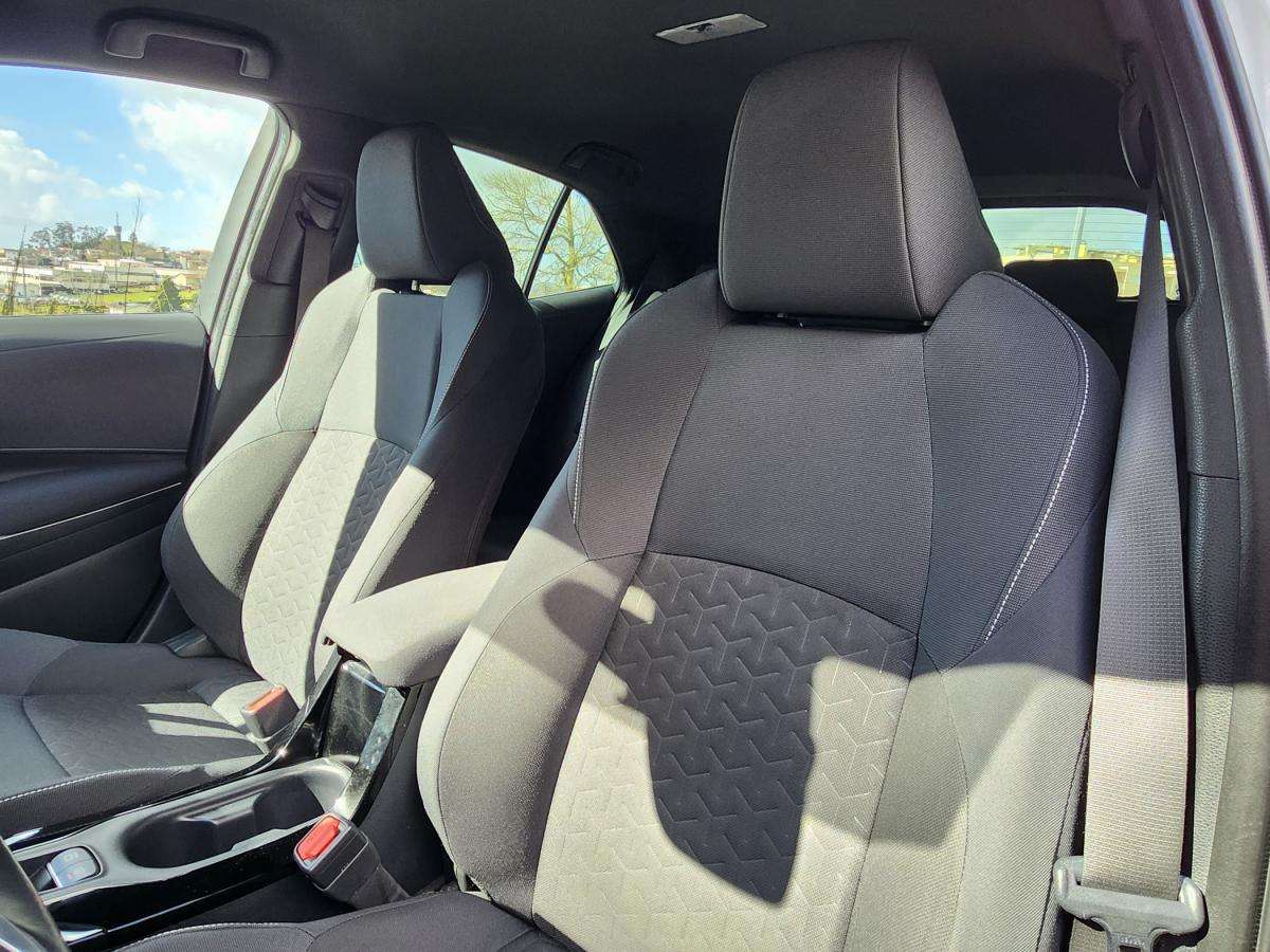 toyota-corolla-2020-hibrido-a-gasolina-1798cc