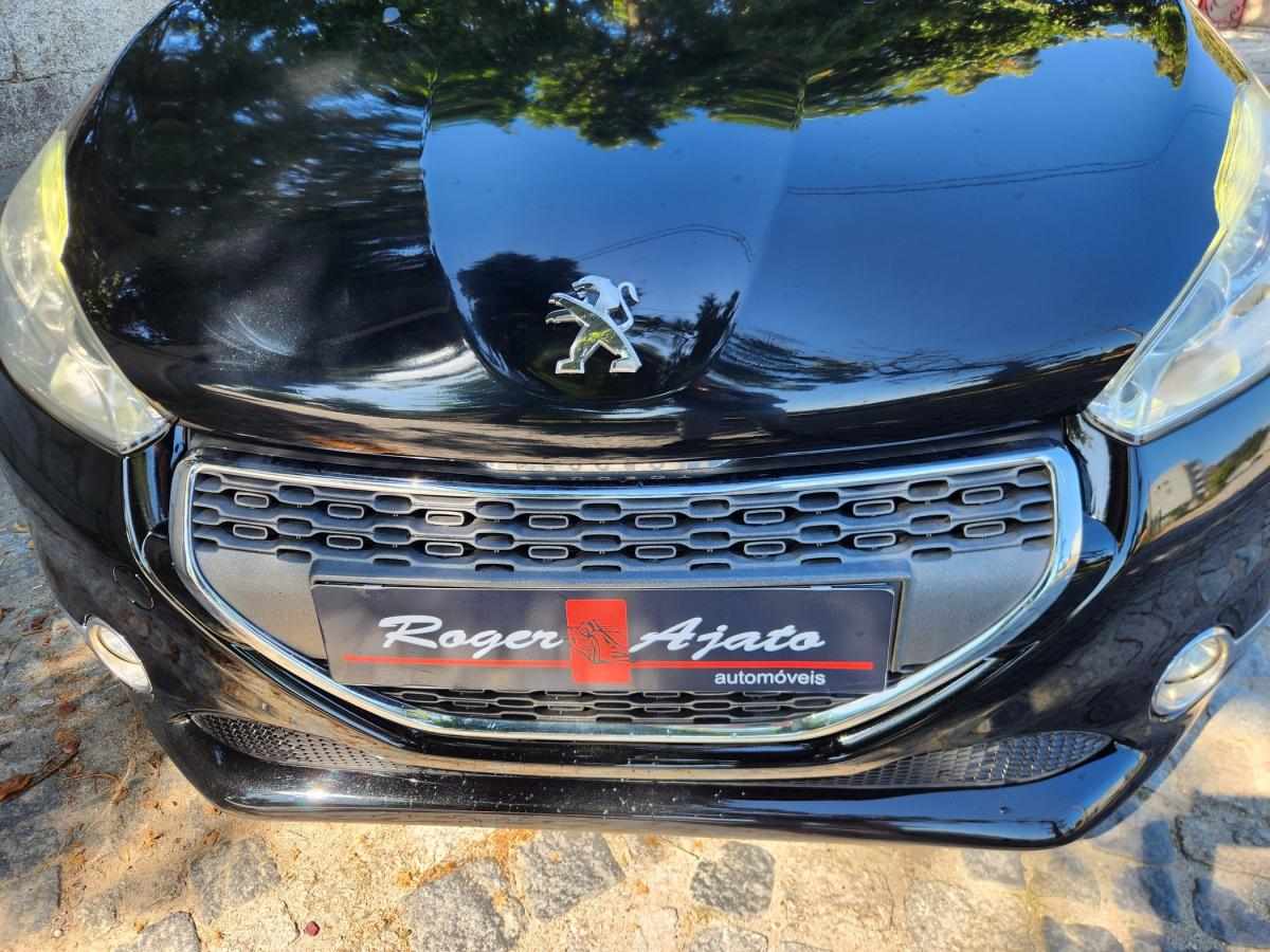 peugeot-208-2013-gasolina-1199cc