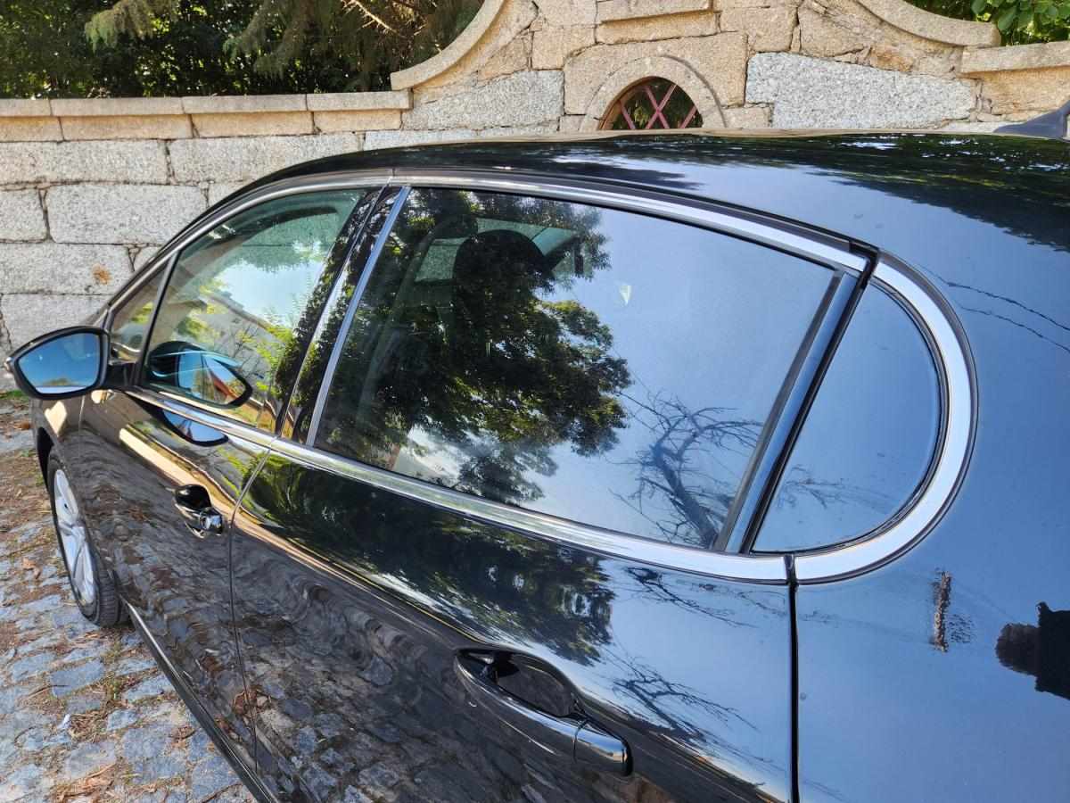 peugeot-208-2013-gasolina-1199cc