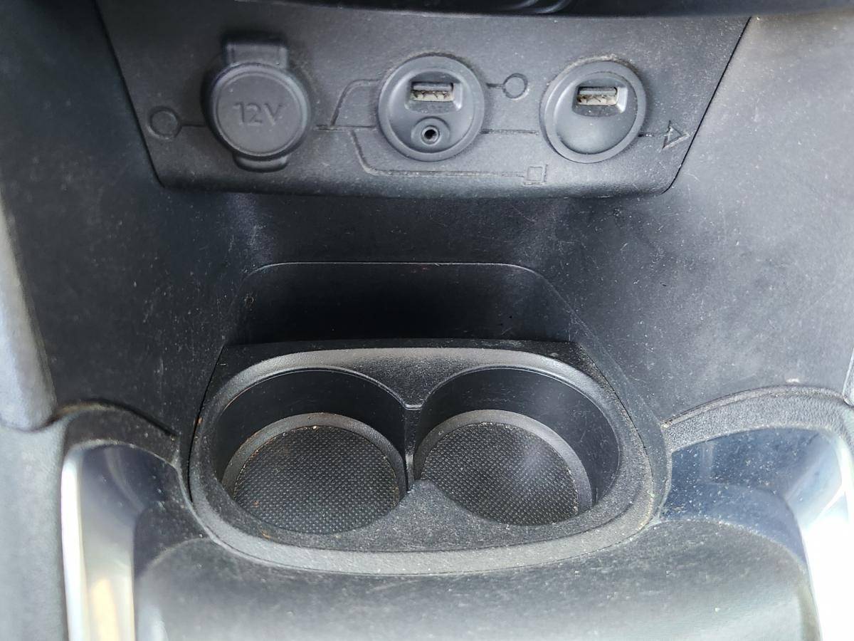 peugeot-208-2013-gasolina-1199cc