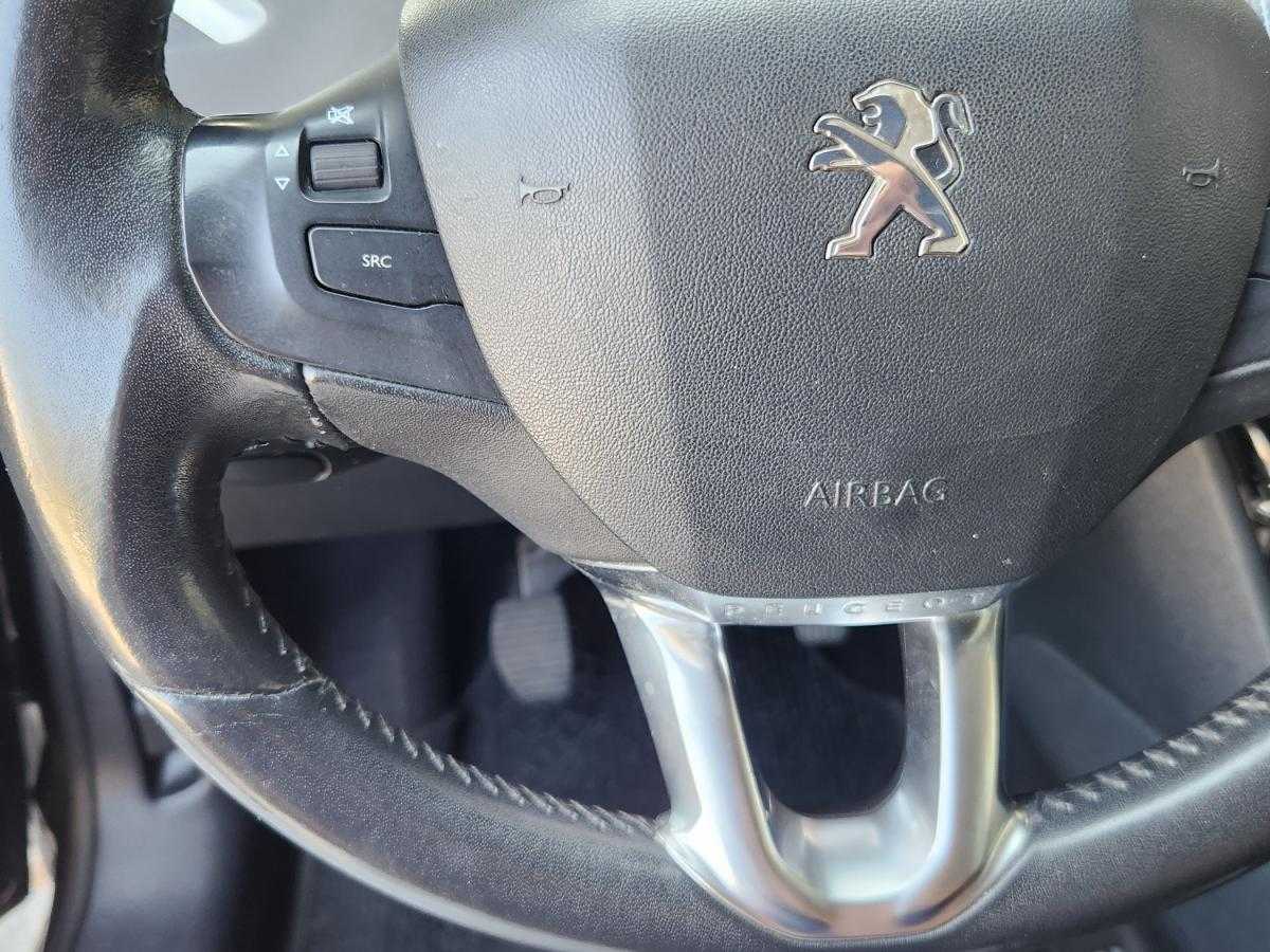 peugeot-208-2013-gasolina-1199cc