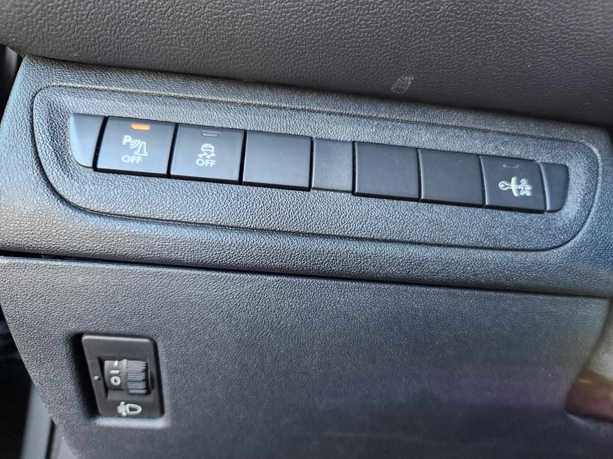 peugeot-208-2013-gasolina-1199cc