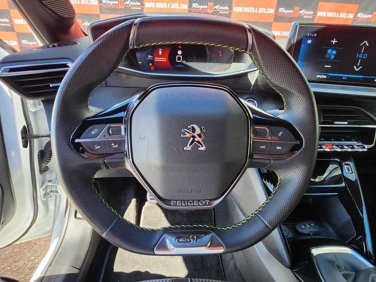 peugeot-208-2023-diesel-1499cc