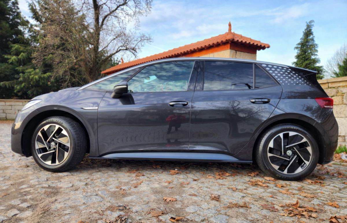 volkswagen-id-3-2021-eletrico-500cc
