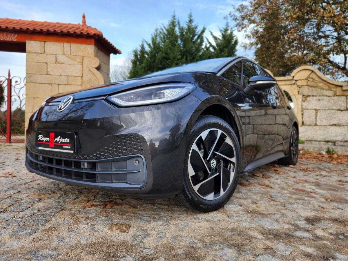 volkswagen-id-3-2021-eletrico-500cc