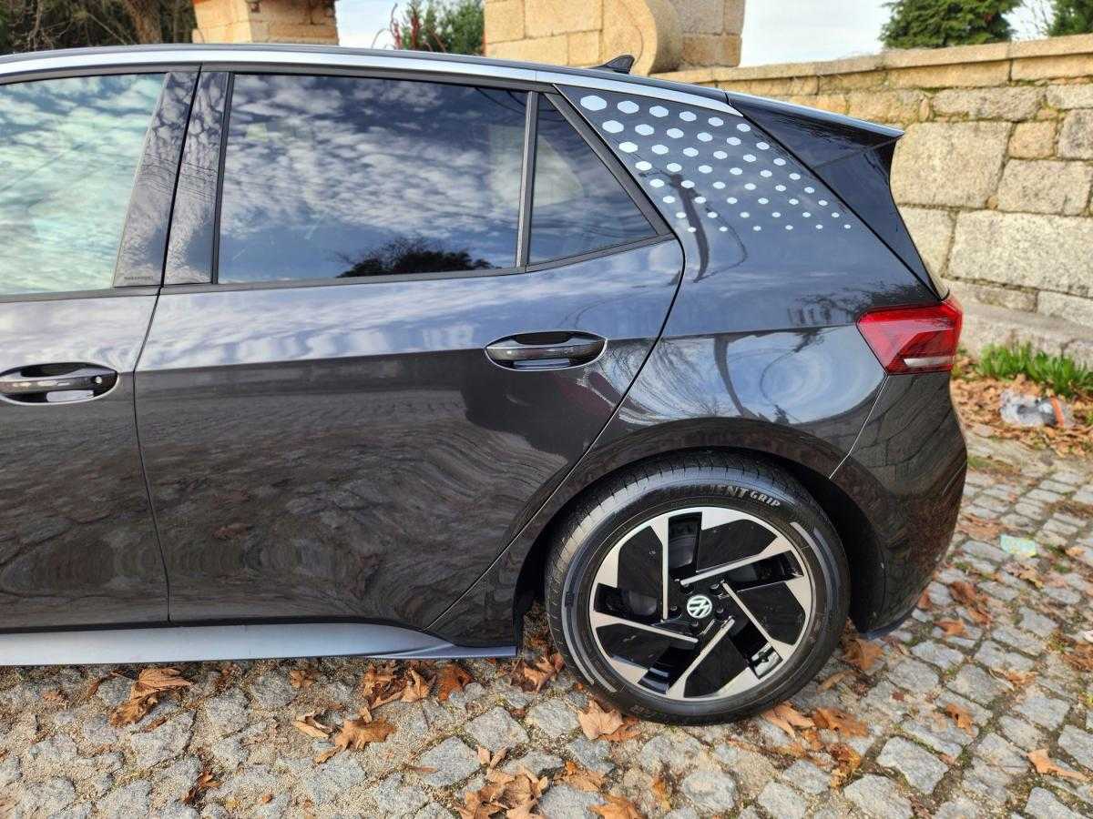 volkswagen-id-3-2021-eletrico-500cc