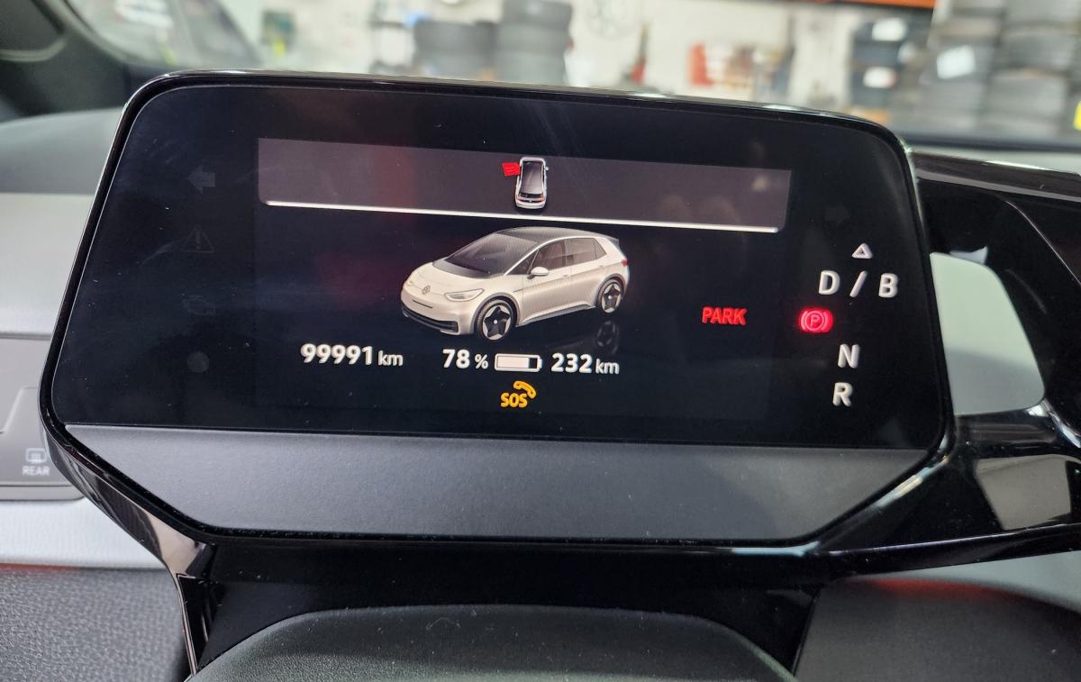 volkswagen-id-3-2021-eletrico-500cc