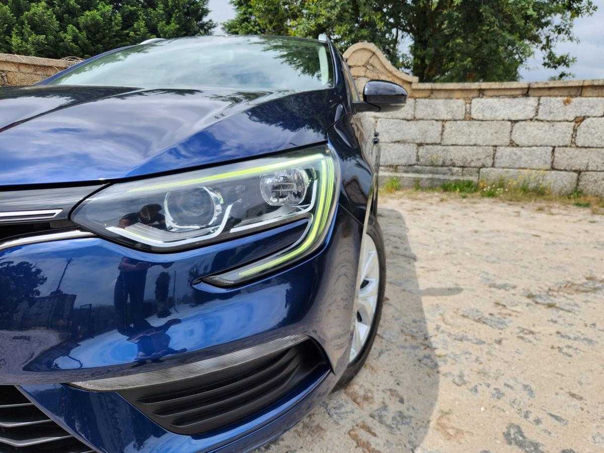 renault-megane-sport-tourer-2019-diesel-1461cc