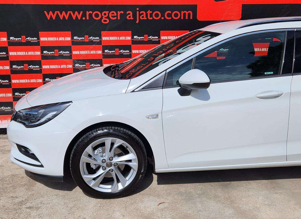 opel-astra-sport-tourer-2018-diesel-1598cc