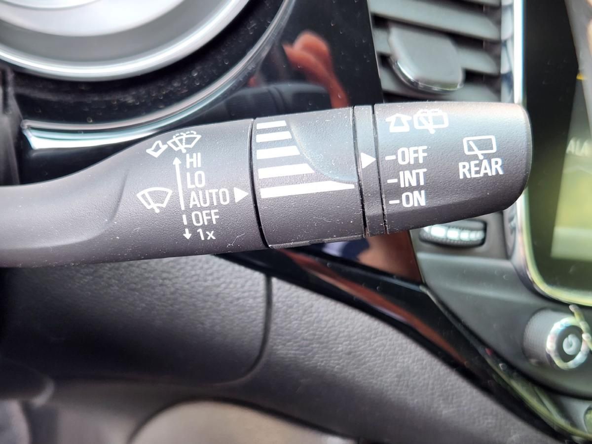 opel-astra-sport-tourer-2018-diesel-1598cc