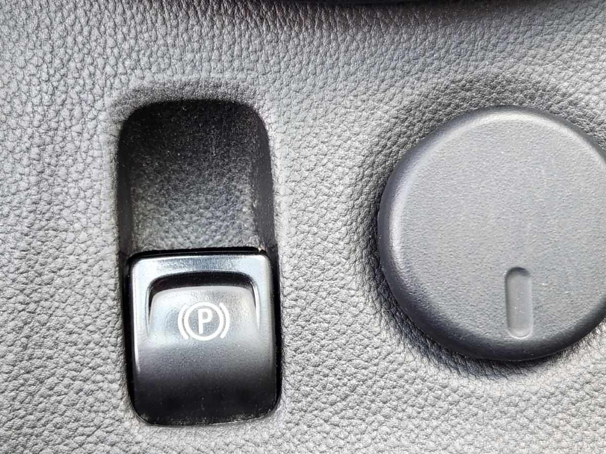 opel-astra-sport-tourer-2018-diesel-1598cc