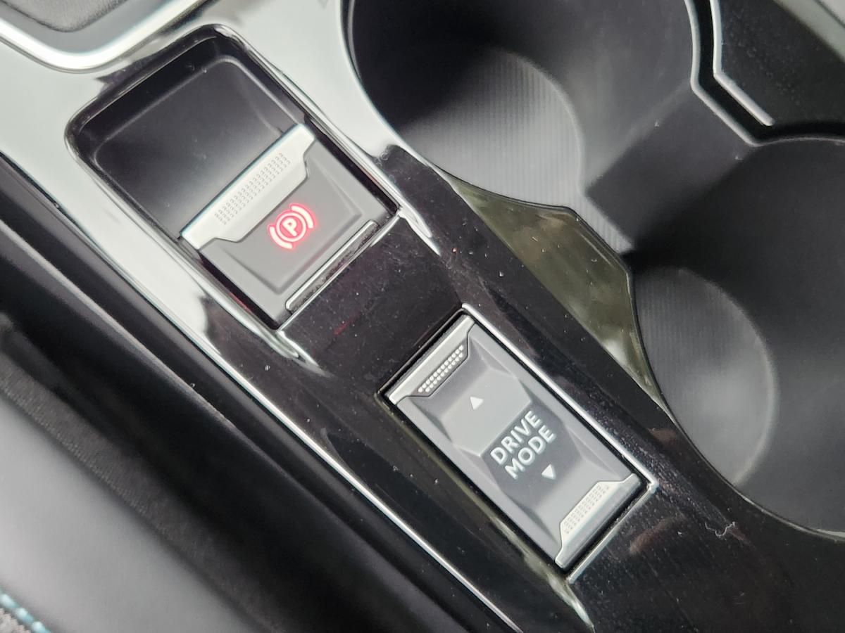 peugeot-2008-2021-diesel-1499cc