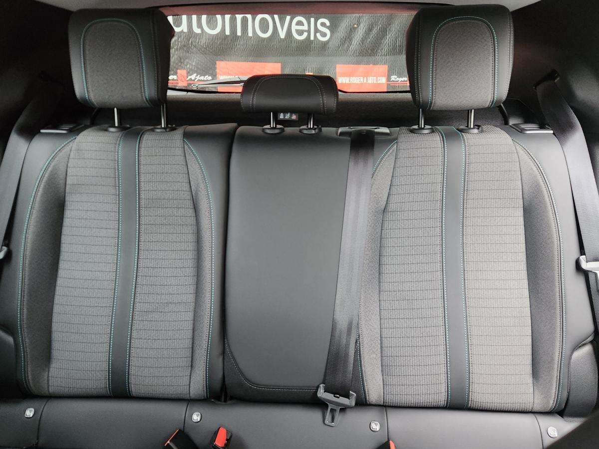 peugeot-2008-2021-diesel-1499cc