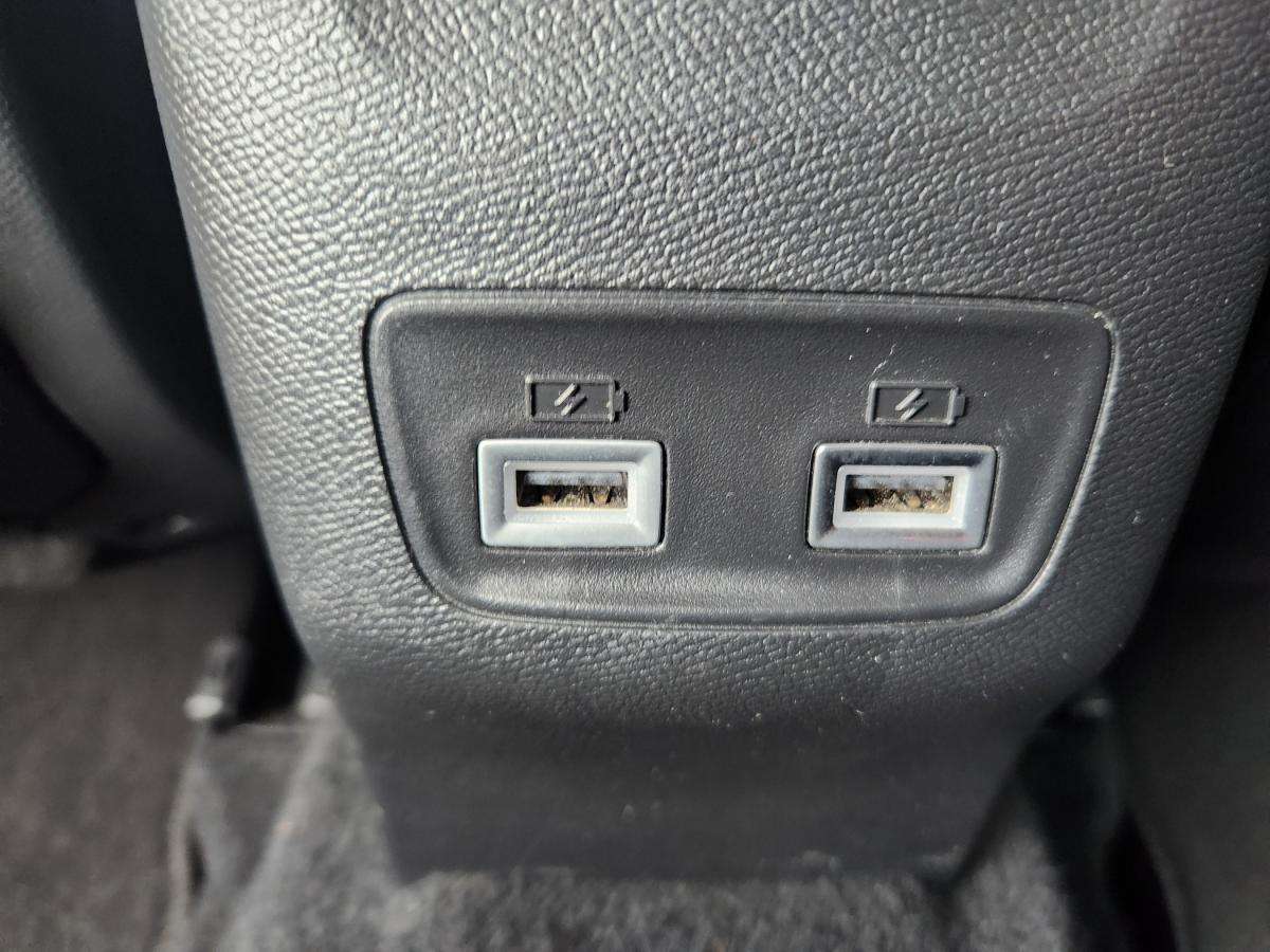 peugeot-2008-2021-diesel-1499cc