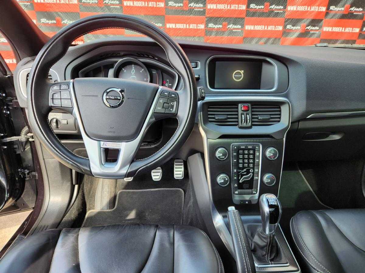volvo-v40-2018-diesel-1969cc
