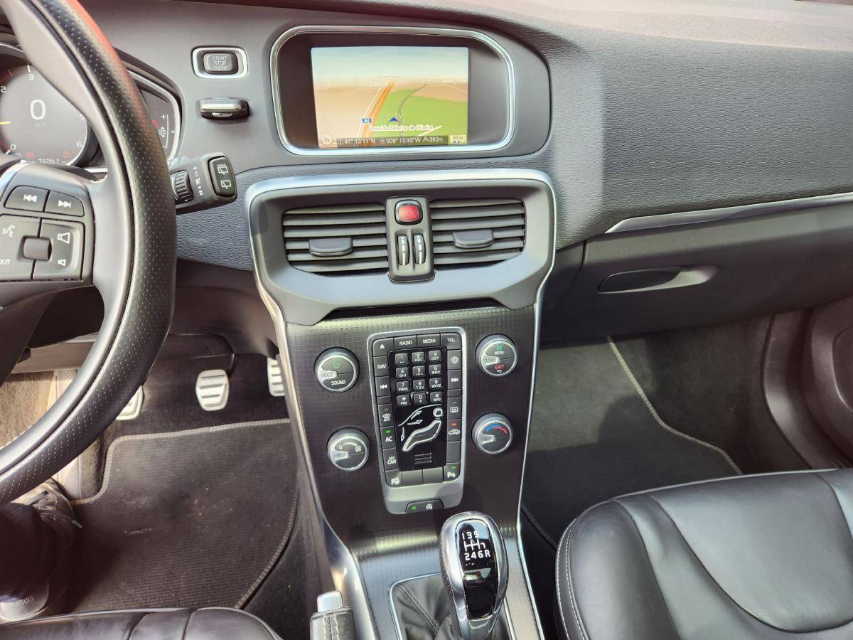 volvo-v40-2018-diesel-1969cc