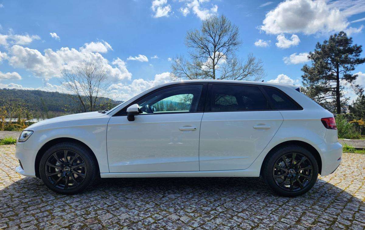 audi-a3-sportback-2019-diesel-1598cc