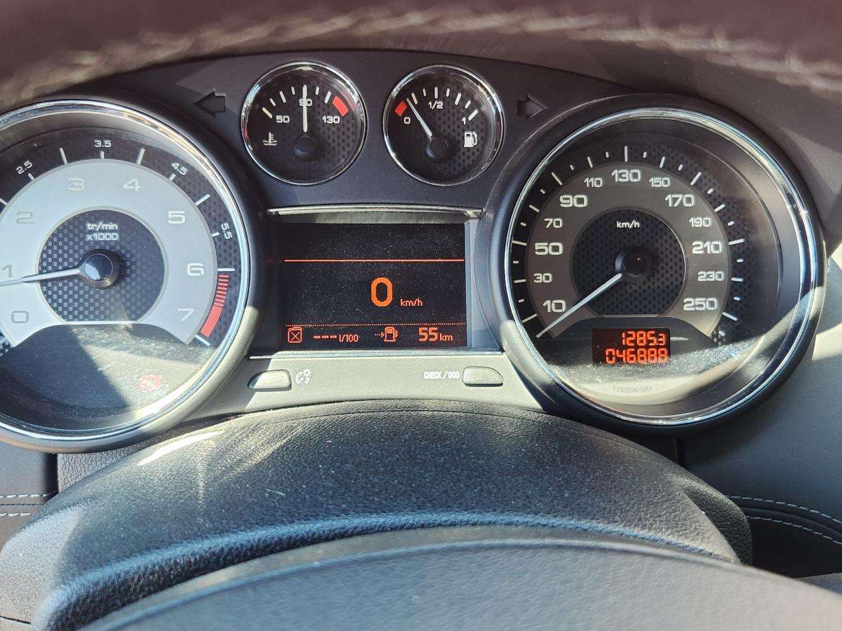 peugeot-rcz-2013-gasolina-1598cc