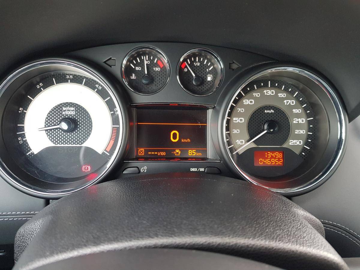peugeot-rcz-2013-gasolina-1598cc